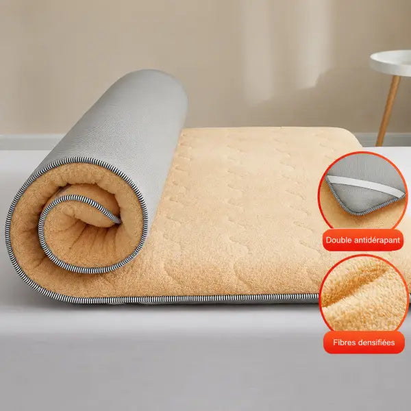 Surmatelas en laine caramel roulé, double antidérapant et fibres densifiées